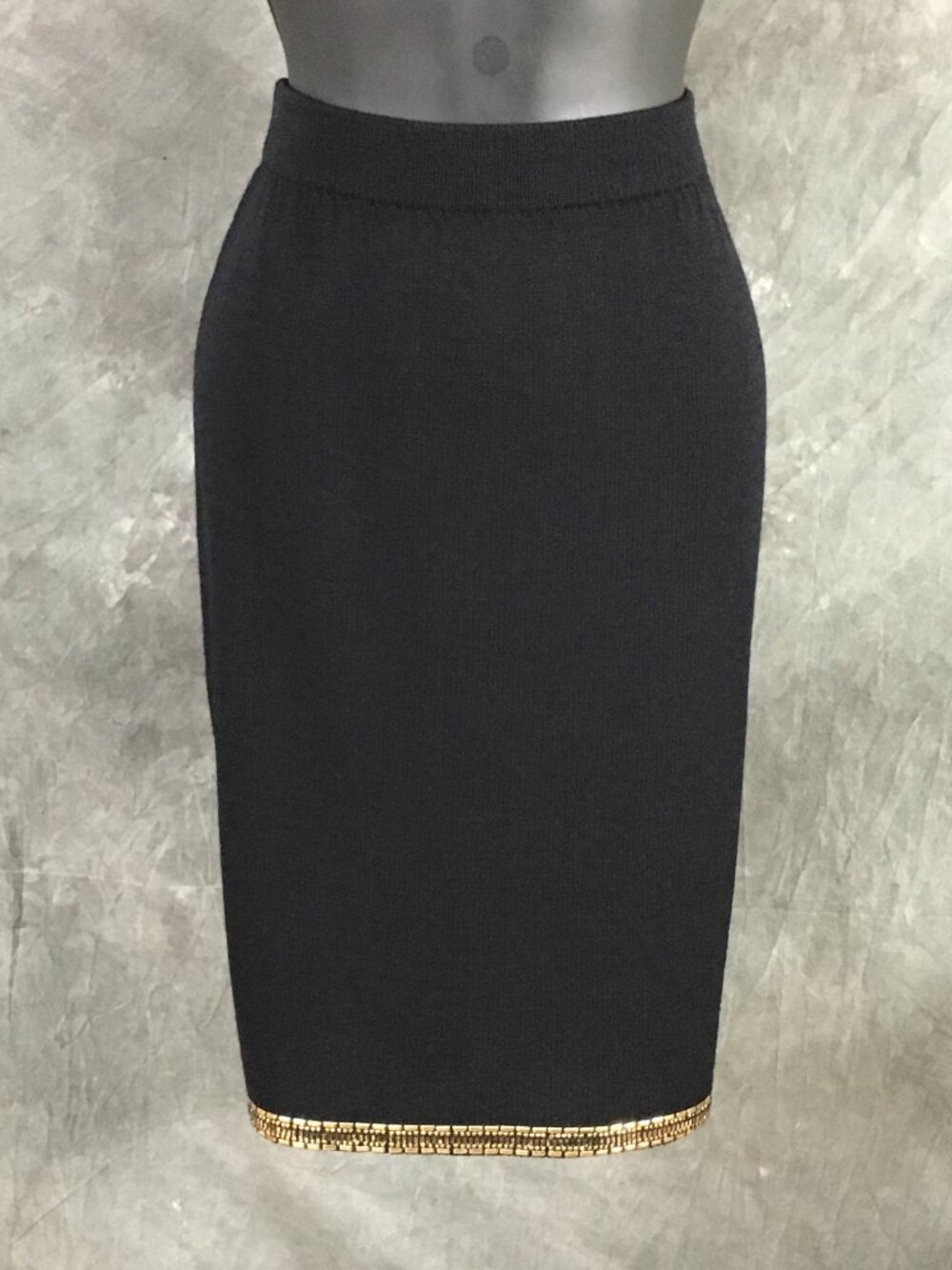 BEAUTIFUL St John evening knit black gold rhinestones embellished skirt suit 6 - Picture 9 of 10